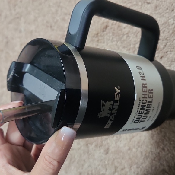 Stanley 40oz Quencher H2.0 Flowstate Tumbler NEW BLACK - Picture 3 of 5